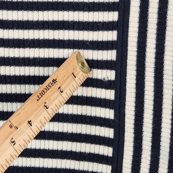 Club Monaco Wmn's Cashmere B&W Striped Assymetric Long Sleeve Sweater Sz XS/TP - Picture 6 of 10